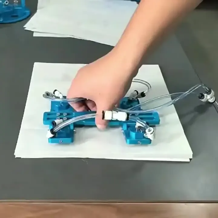 Присоска Bernoulli для захвата бумаги (1/9)